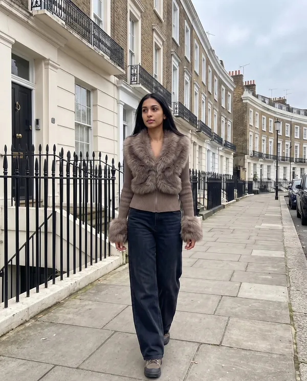 Satin Eve styling: Faux Fur Collar Knit Jacket