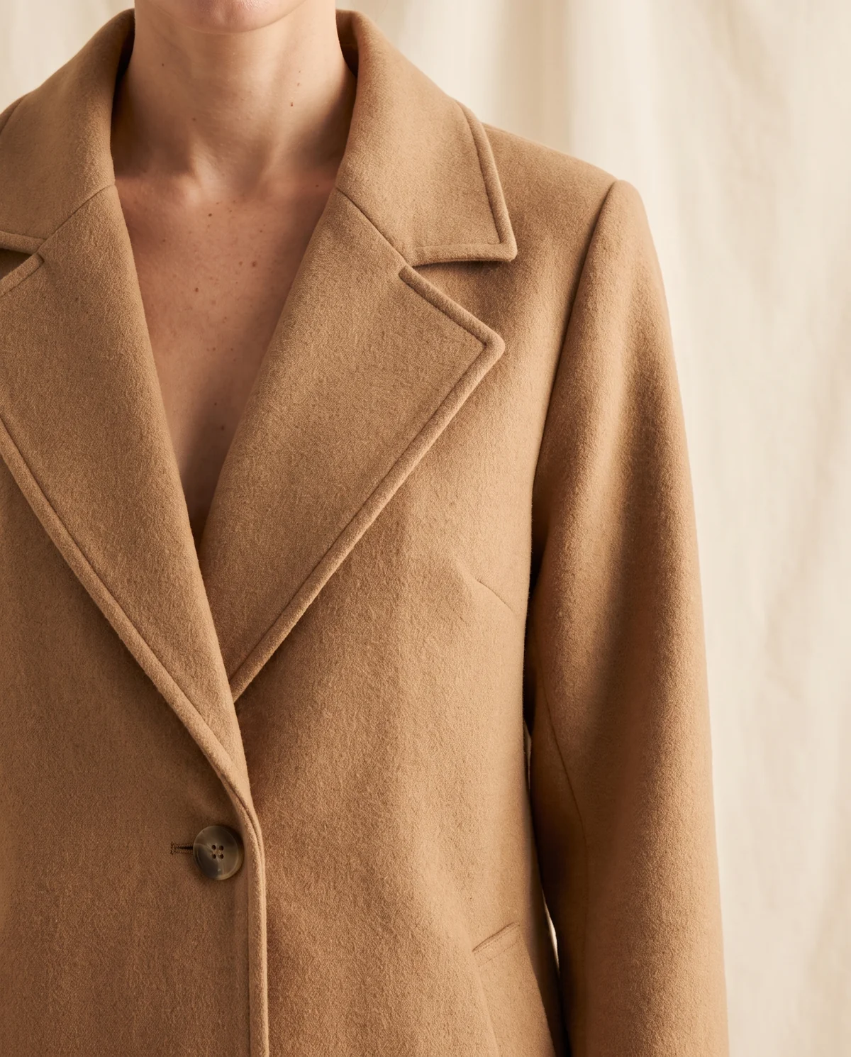 Long Wool-Look Single-Breasted Coat in Camel, close-up of the detail