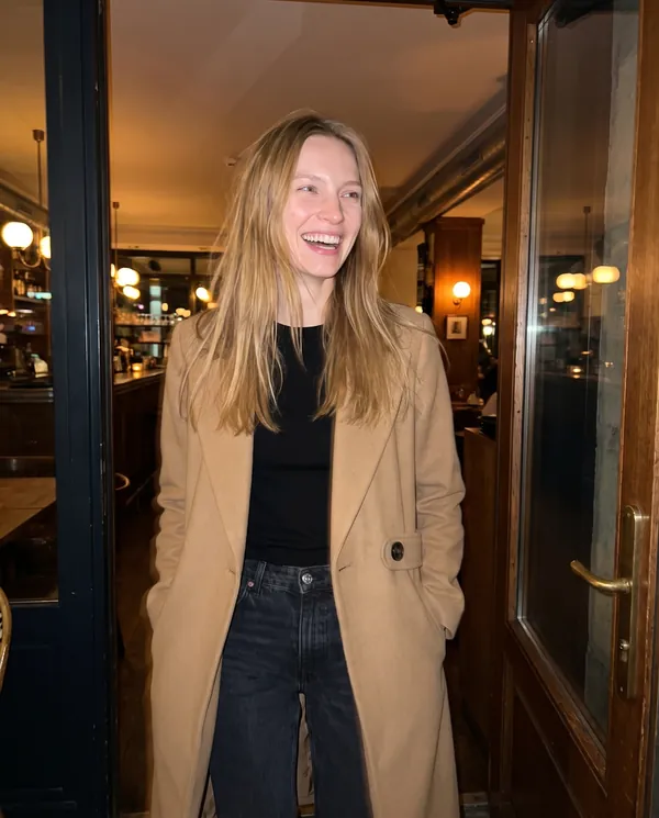 Satin Eve styling: Long Wool-Look Single-Breasted Coat