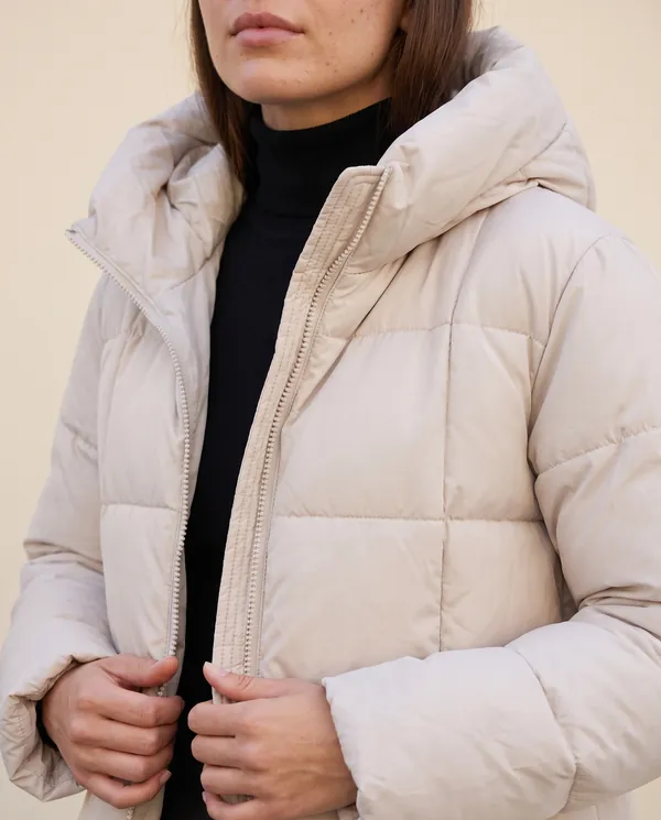 Straight Hooded Puffer Coat in Stone, close-up of the detail