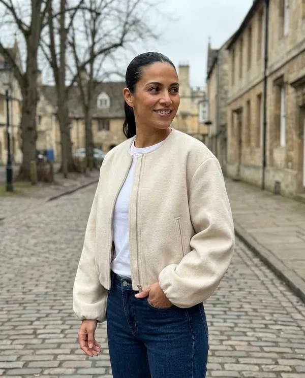 Satin Eve styling: Soft Round-Neck Balloon-Sleeve Bomber