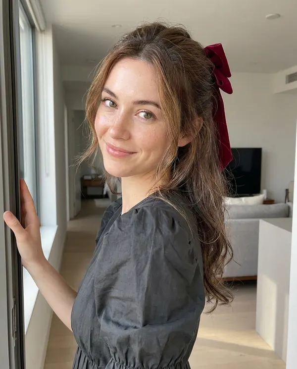Satin Eve styling: Velvet Bow Hair Barrette