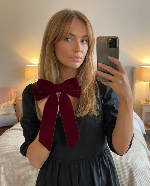 Satin Eve styling: Velvet Bow Hair Barrette