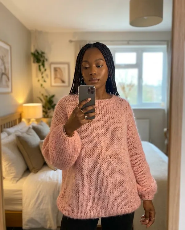 Satin Eve styling: Open Knit Mohair-Look Jumper