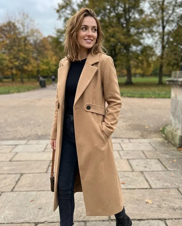 Satin Eve styling: Long Wool-Look Single-Breasted Coat