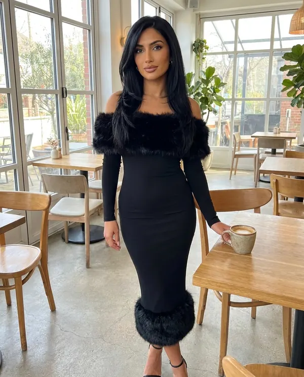 Satin Eve styling: Off-Shoulder Faux Fur Trim Bodycon Midi