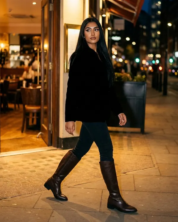 Satin Eve styling: Pointed Low-Heel Knee-High Boot