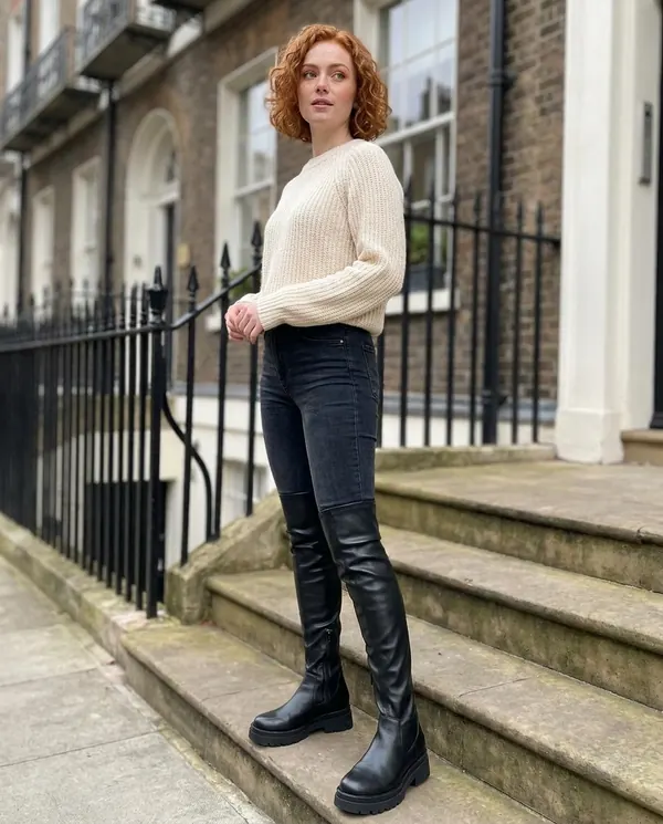Satin Eve styling: Flat Platform Over-the-Knee Boot